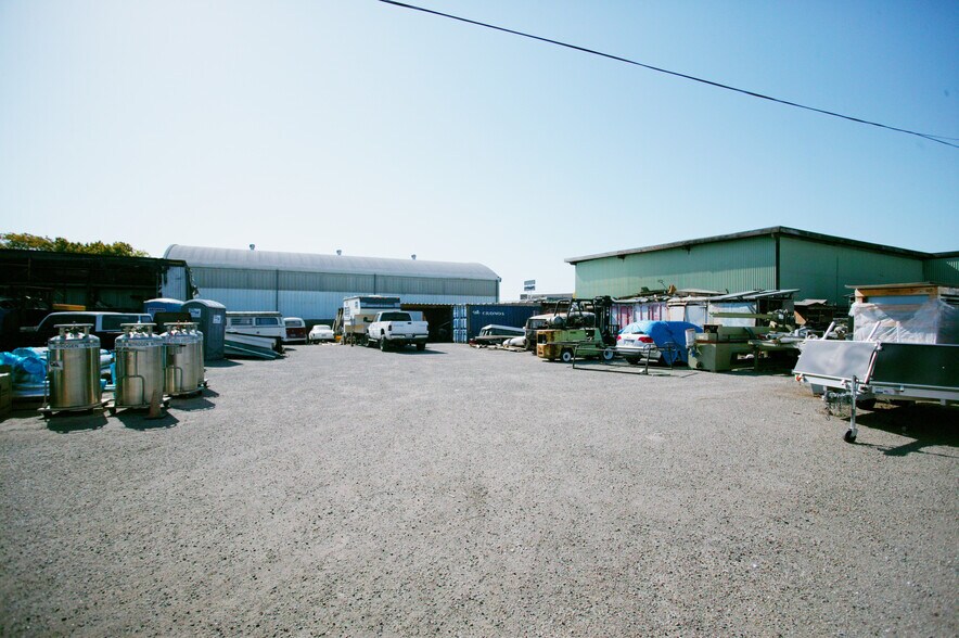 More Photos Of 611-619 85th Ave, Oakland Manufacturing For Sale