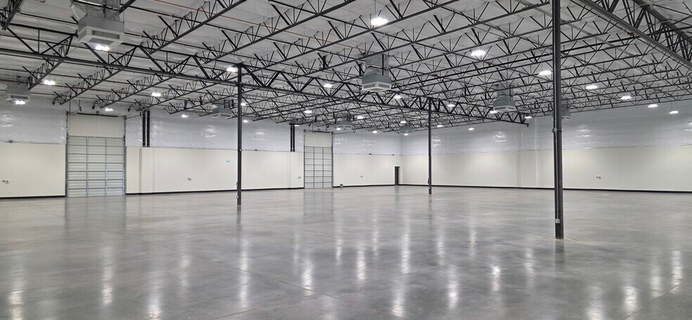 More Photos Of 8817 E Pecos Rd, Mesa Warehouse For Lease