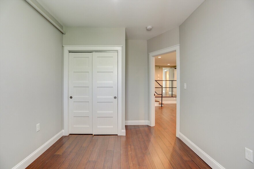 More Photos Of 218 W Main St, Urbana Office For Sale