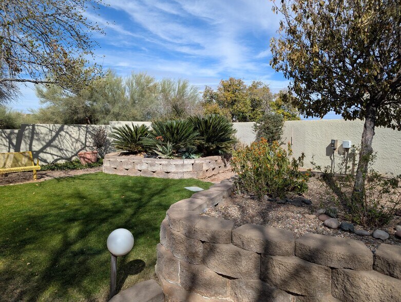 More Photos Of 1131 S La Canada Dr, Green Valley Unknown For Lease