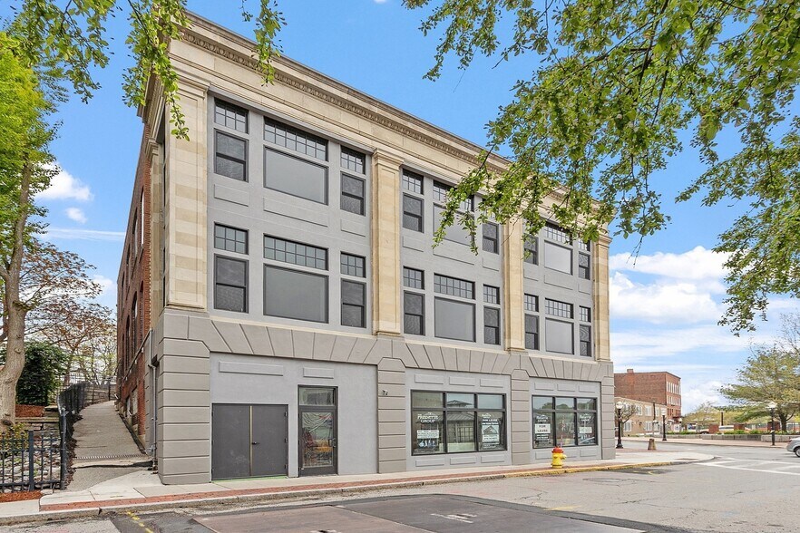 More Photos Of 409 Main St, Fitchburg Storefront Retail Office For Lease