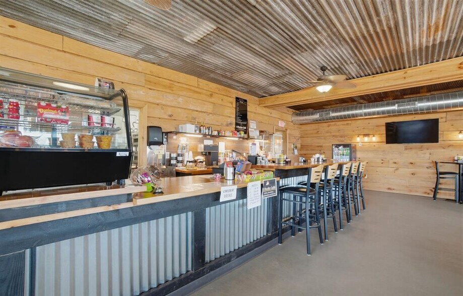 More Photos Of 24855 IL Route 122, Delavan Specialty For Sale