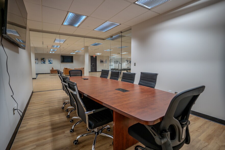 More Photos Of 901 Tower Dr, Troy Coworking Space