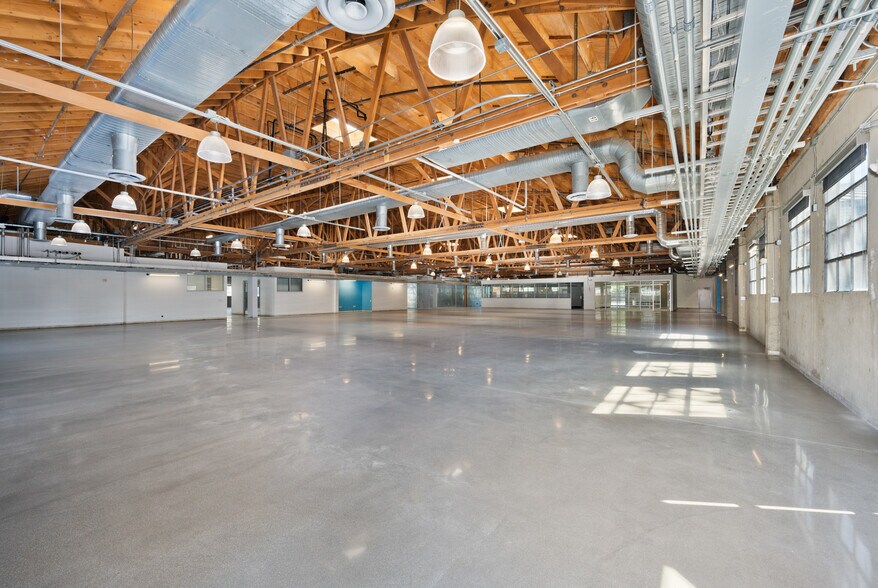 More Photos Of 10567 Jefferson Blvd, Culver City Loft Creative Space For Lease