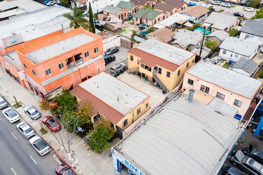 More Photos Of 139 W Florence Ave, Los Angeles Apartments For Sale