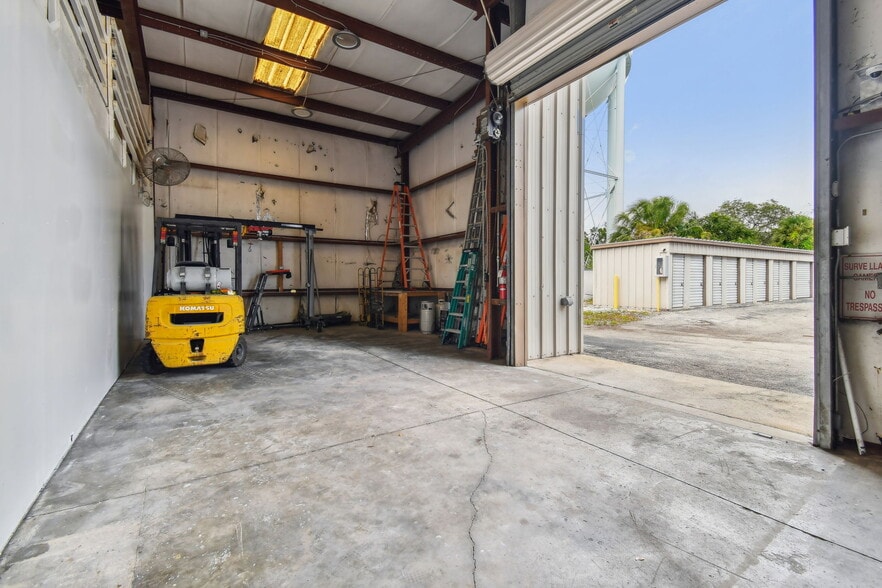 More Photos Of 1453 S Martin Luther King Jr Ave, Clearwater Warehouse For Sale