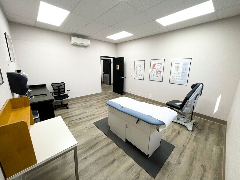 More Photos Of 7180 Bandera Rd, San Antonio Medical For Lease