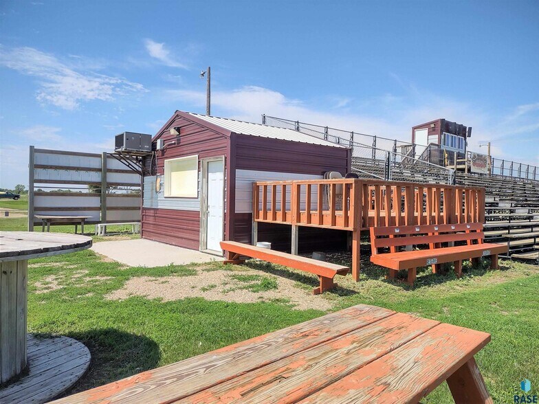 More Photos Of 1300 SE 3rd Ave, Miller Land For Sale