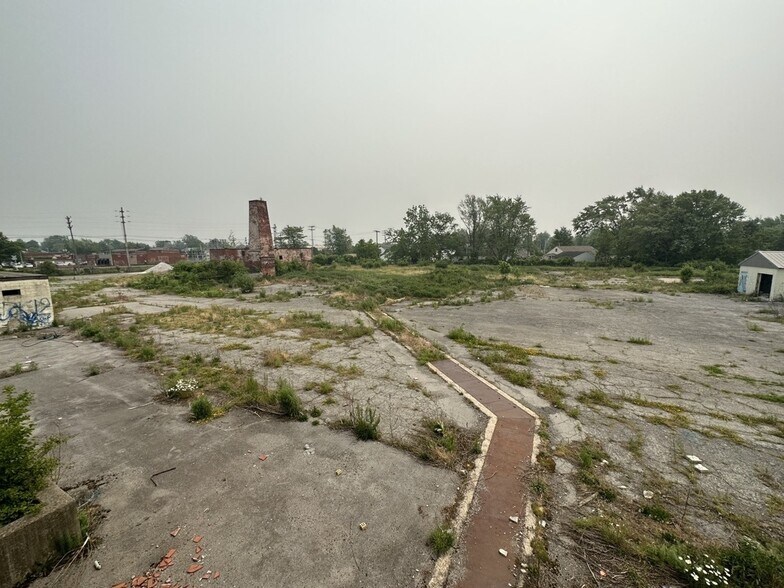 More Photos Of 1740 Military Rd, Tonawanda Manufacturing For Sale