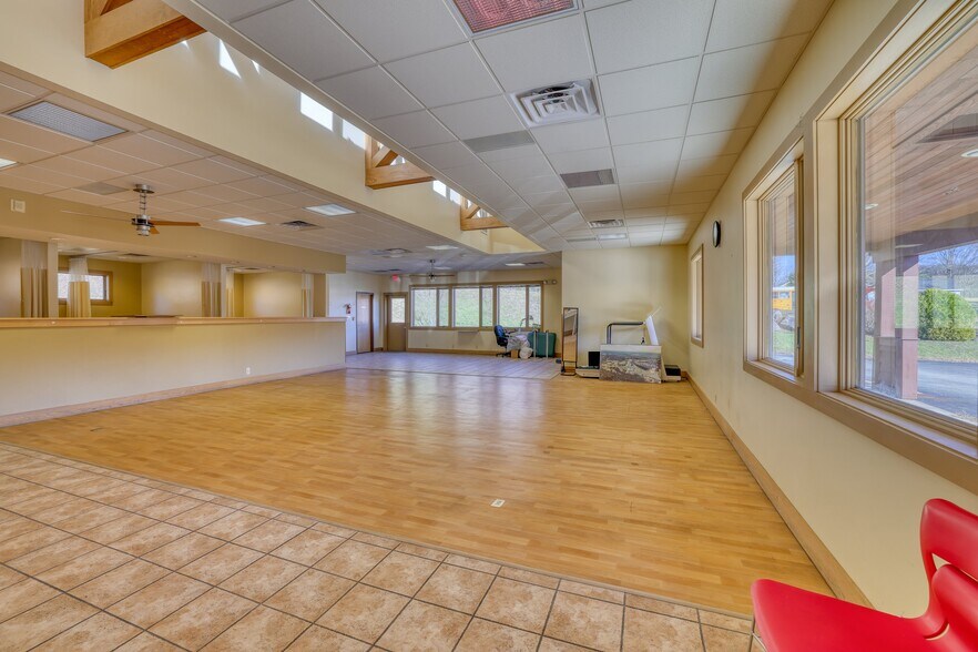 More Photos Of 14 Harris Bushville Rd, Monticello Medical For Sale