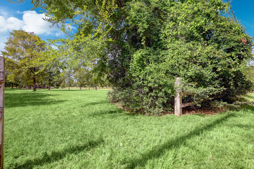 More Photos Of 7015 Standard Rd, Magnolia Land For Sale