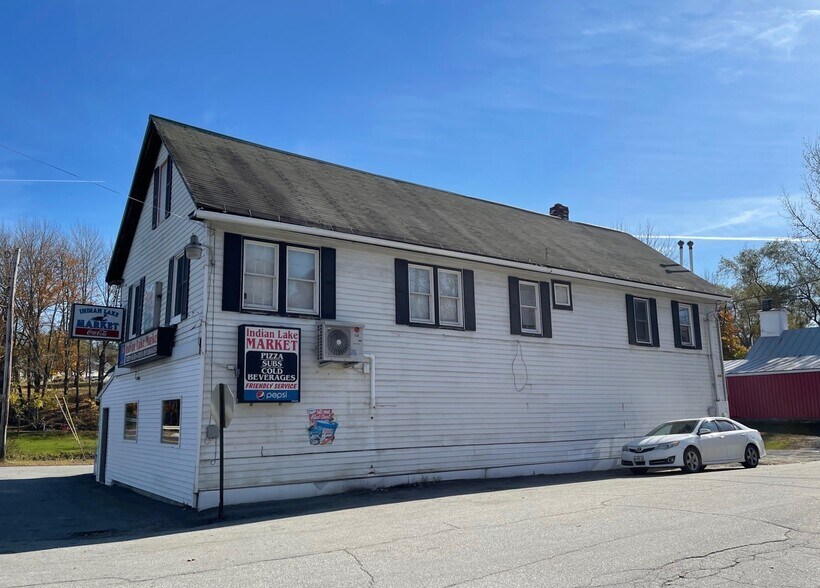 More Photos Of 21 Corinna Road Rd, Saint Albans Convenience Store For Sale