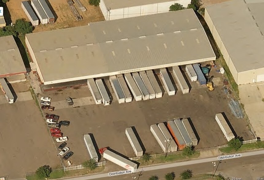 Primary Photo Of 14209 Distribution Ave, Laredo Distribution For Sale