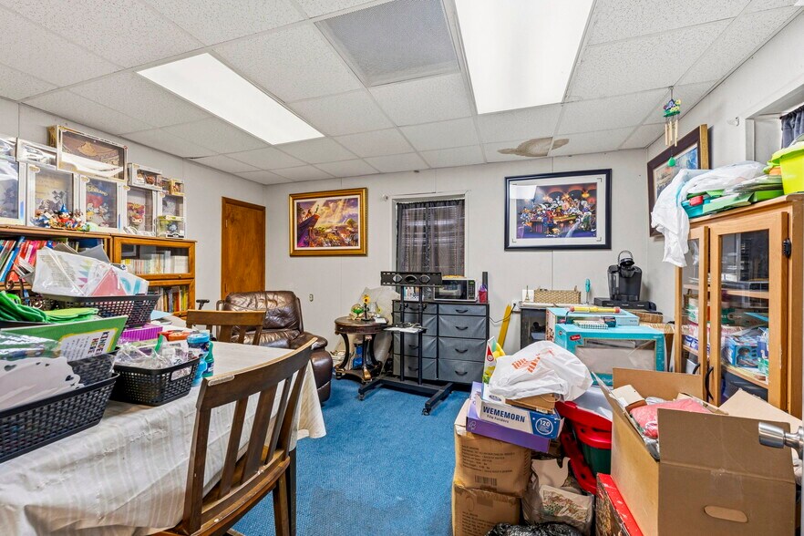 More Photos Of 16737 Sprawling Oaks Dr, Conroe Daycare Center For Sale