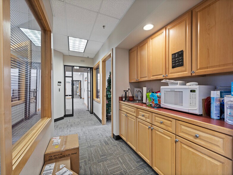 More Photos Of 2002 Caribou Dr, Fort Collins Office For Sale