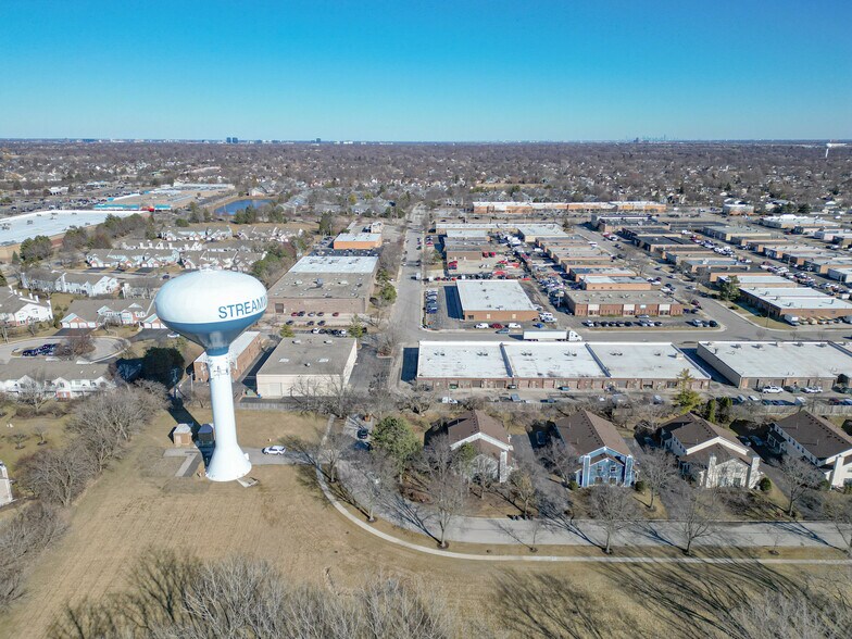 More Photos Of 1541-1543 Bourbon Pky, Streamwood Light Distribution For Lease