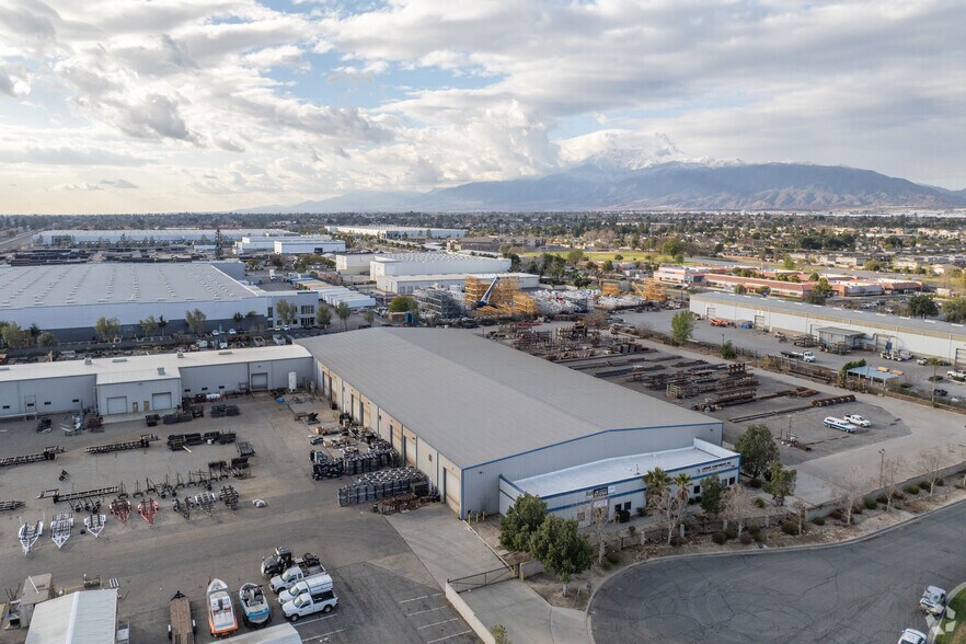 More Photos Of 168 S Spruce Ave, Rialto Warehouse For Sale