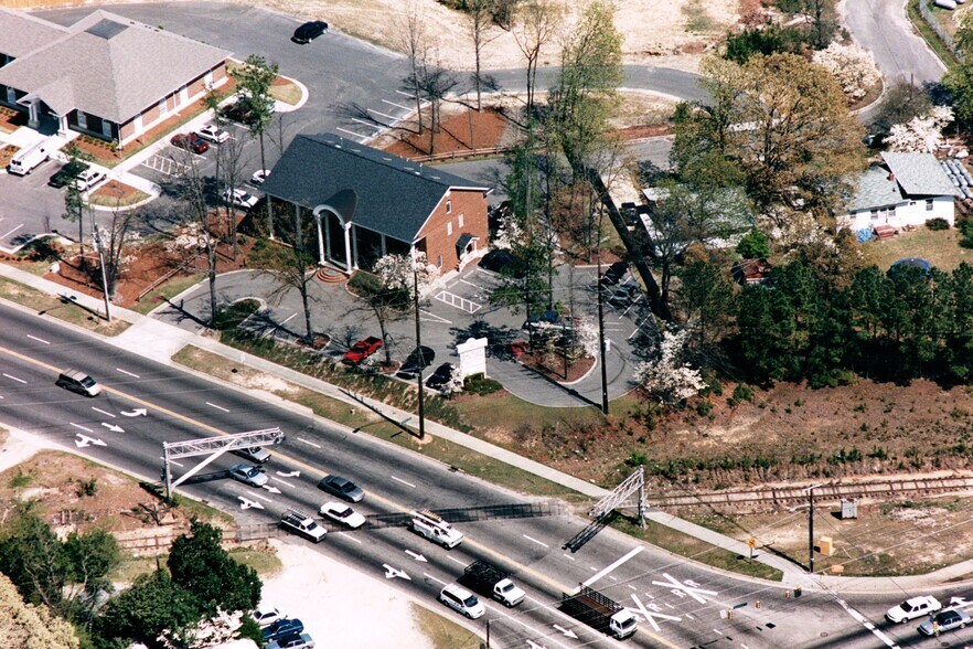 More Photos Of 997 S Mcpherson Church Rd, Fayetteville Medical For Lease