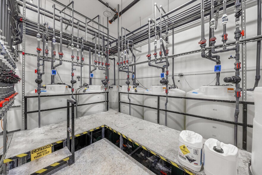 More Photos Of 44211 Yucca Ave, Lancaster Warehouse For Sale