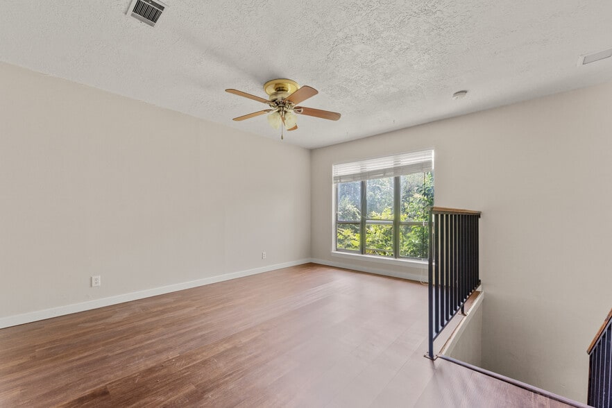 More Photos Of 2800 Stewart Dr, Waco Apartments For Sale