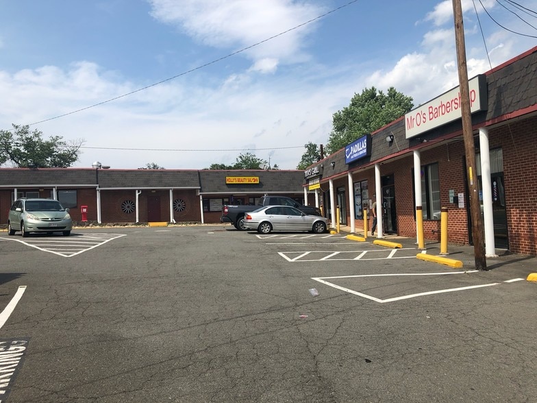 More Photos Of 7565-7569 Centreville Rd, Manassas Unknown For Lease