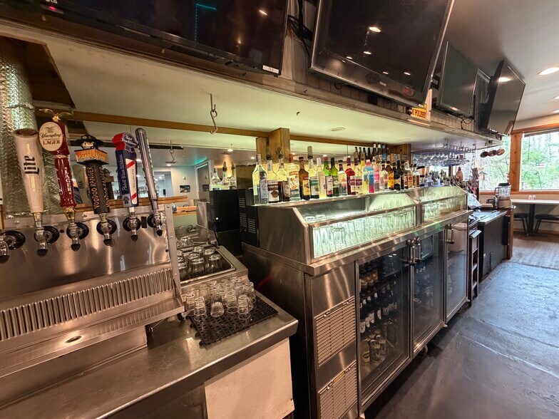 More Photos Of 12227-12229 Seymour Rd, Grass Lake Restaurant For Sale