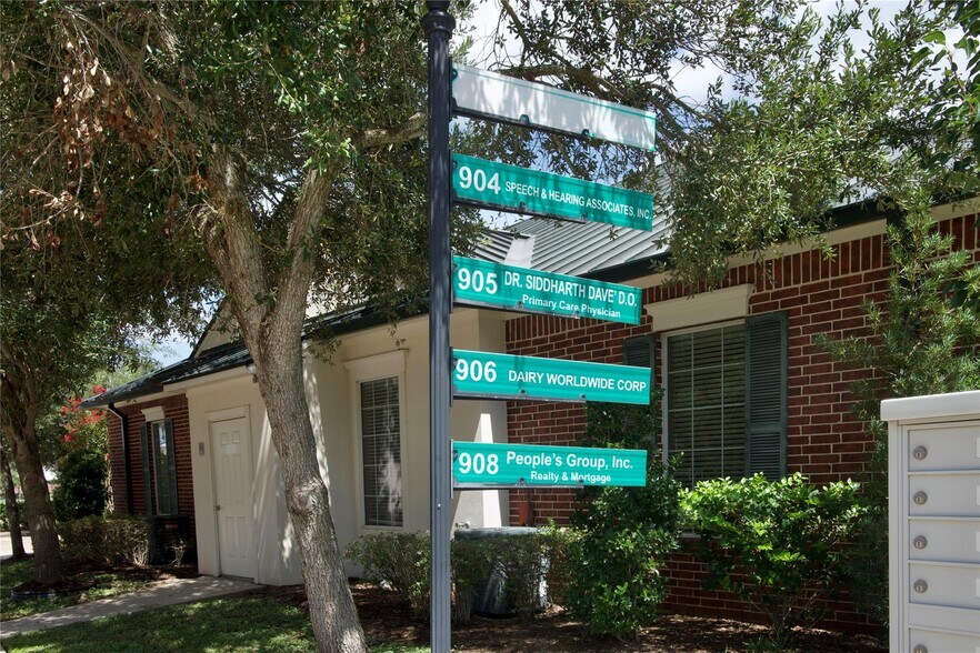 More Photos Of 4501 Cartwright Rd, Missouri City Office For Sale