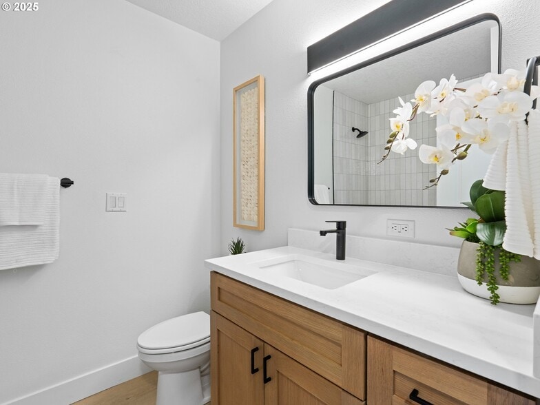 More Photos Of 10701 NE 59th St, Vancouver Apartments For Sale