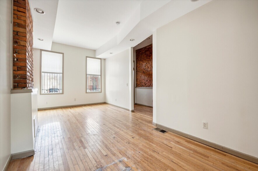 More Photos Of 1632 N Willington St, Philadelphia Office Residential For Lease