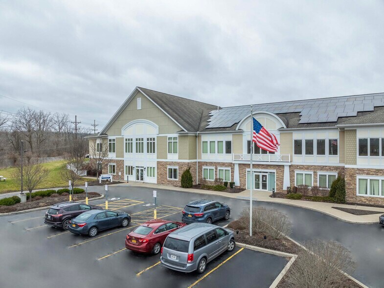 More Photos Of 229 Parrish St, Canandaigua Medical For Lease