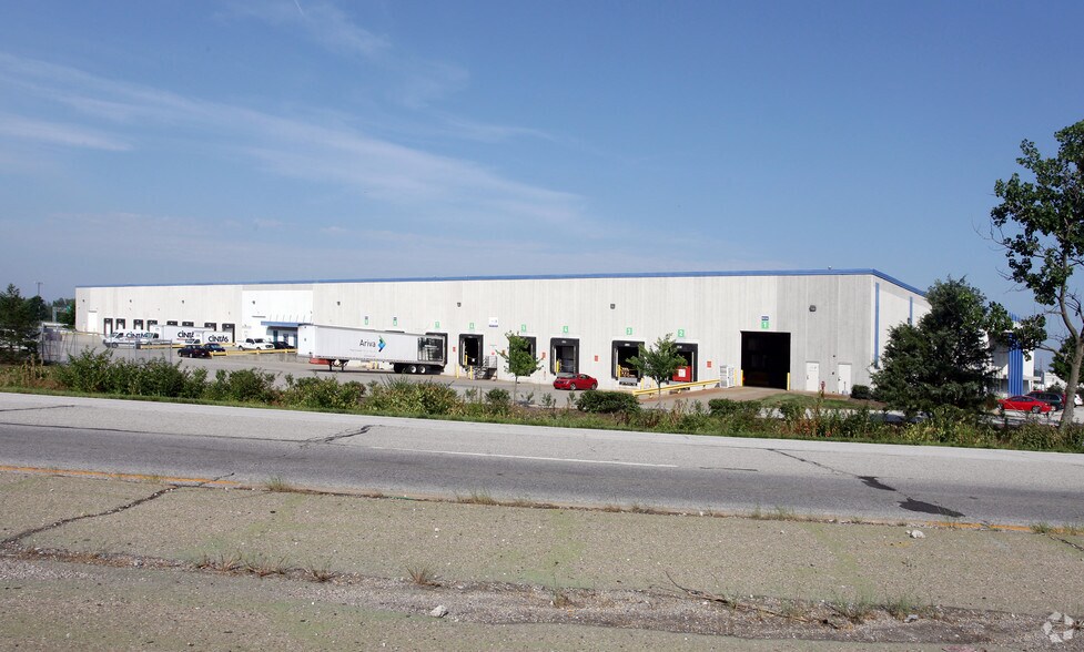 Primary Photo Of 2830-2850 S Lynhurst Dr, Indianapolis Warehouse For Lease