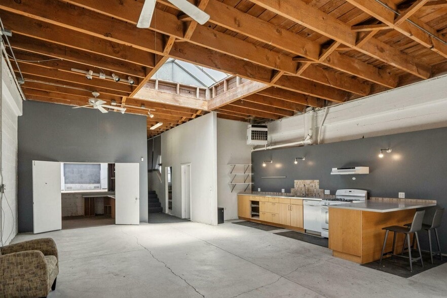 More Photos Of 237 Clara St, San Francisco Office For Sale