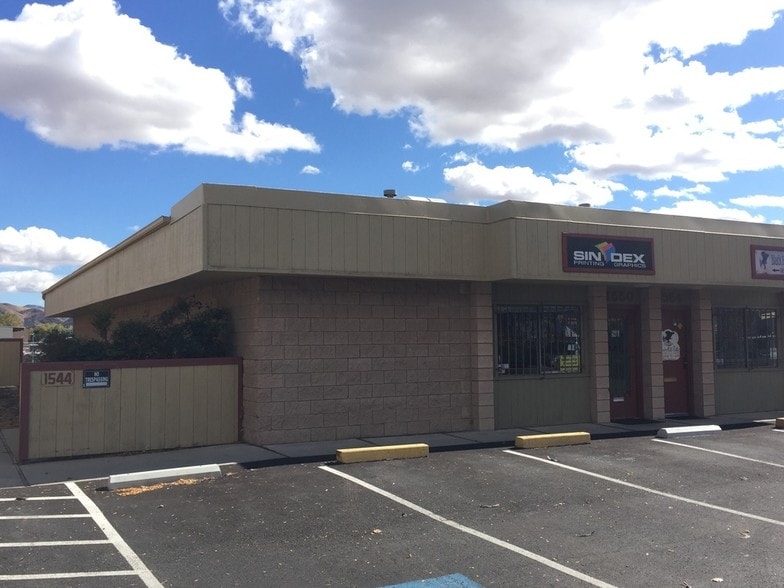 More Photos Of 397-399 Greg St, Sparks Light Distribution For Lease