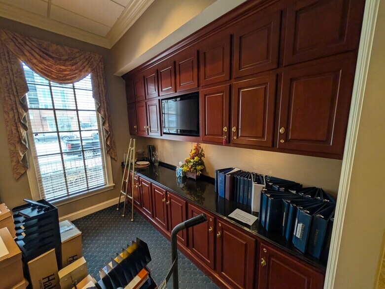 More Photos Of 550 Settlers Landing Rd, Hampton Bank For Sale