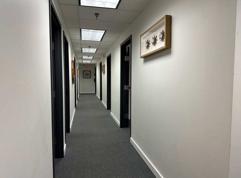 More Photos Of 8053 E Bloomington Fwy, Bloomington Medical For Sale
