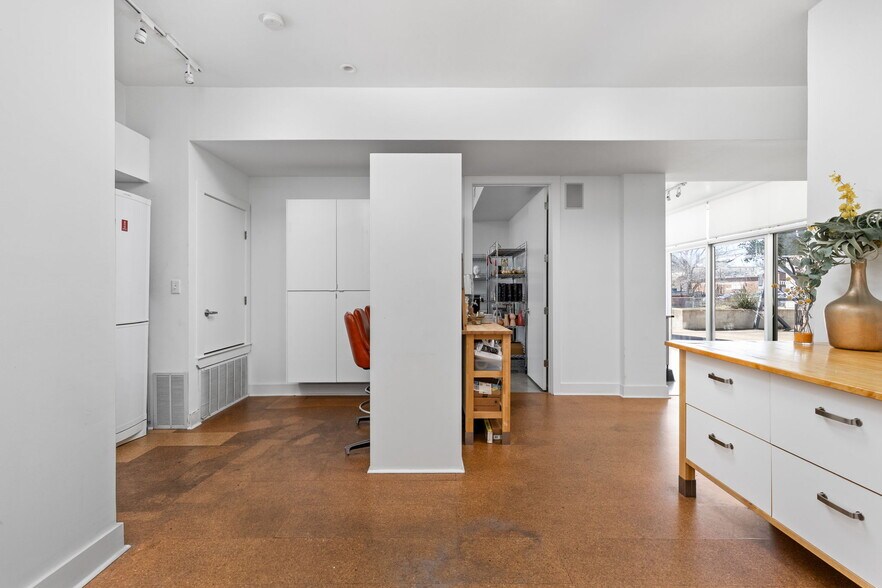 More Photos Of 508 E 53rd St, Austin Loft Creative Space For Sale