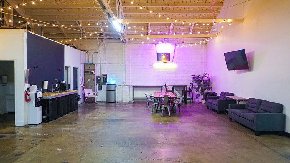More Photos Of 2234 W Temple St, Los Angeles Manufacturing For Lease