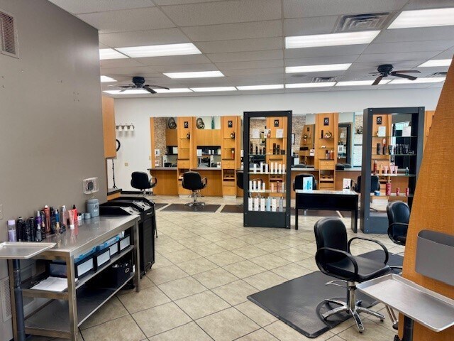 More Photos Of 1578 Paulson rd, River Falls General Retail For Lease