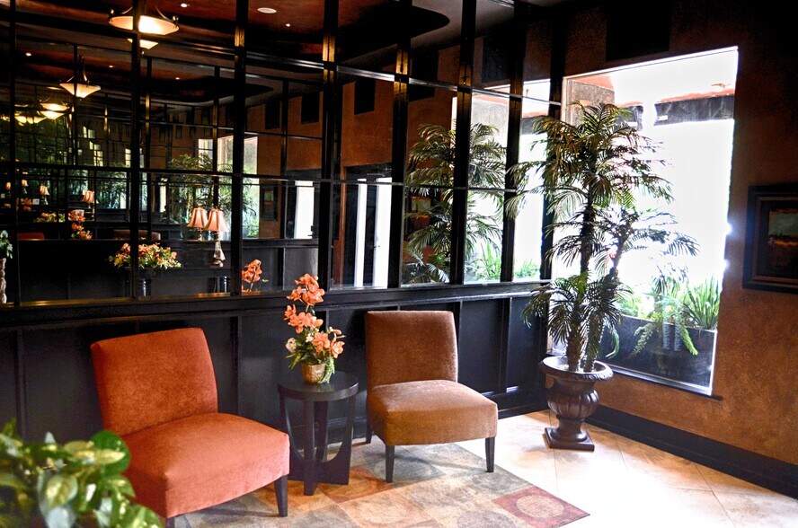 More Photos Of 126 E Main Plz, San Antonio Apartments For Sale