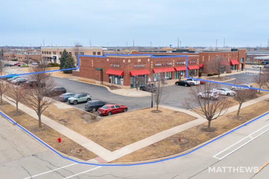 Primary Photo Of 471-479 Briargate Dr, South Elgin Freestanding For Sale