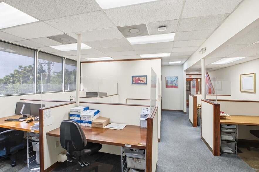 More Photos Of 4075 SW 83rd Ave, Miami Freestanding For Sale