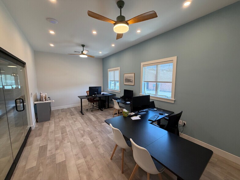 More Photos Of 46 Roosevelt Blvd, Marmora Office For Lease