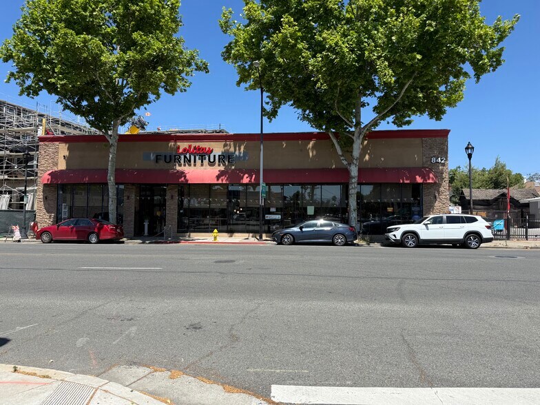 More Photos Of 842 S 1st St, San Jose Storefront For Lease