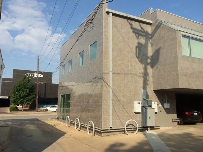 More Photos Of 4018-4020 Oak Lawn Ave, Dallas Office For Lease