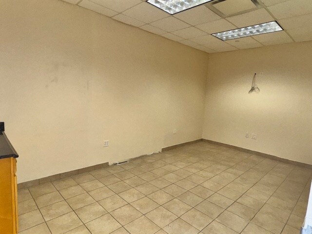 More Photos Of 621-625 E Fordham Rd, Bronx Office For Sale