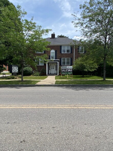 Primary Photo Of 1219 Elmwood Ave, Buffalo Office Residential For Sale