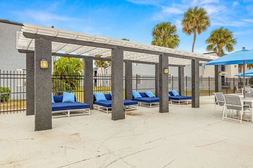 More Photos Of 7315 W Hanna Ave, Tampa Apartments For Sale