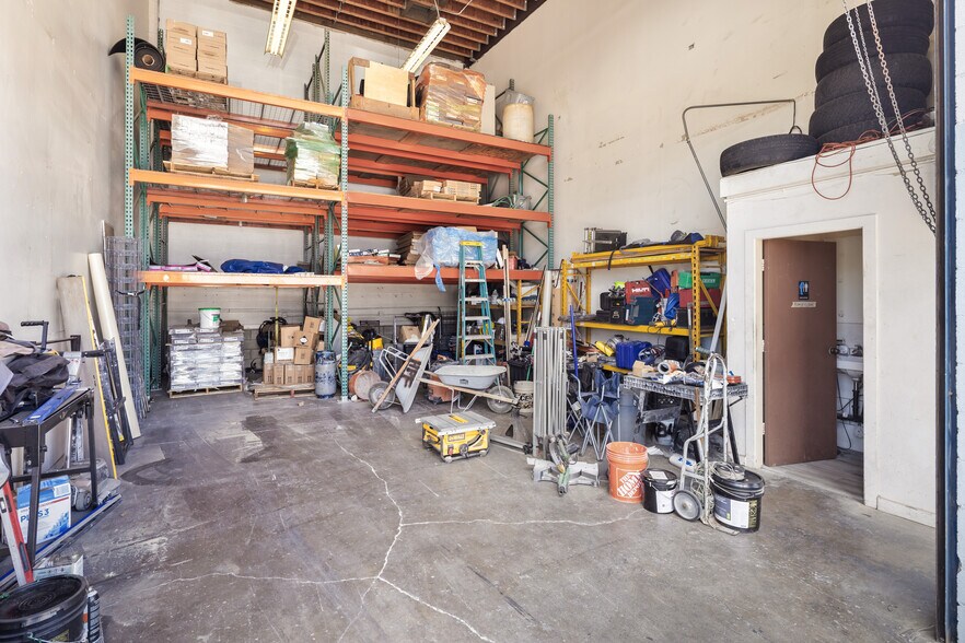 More Photos Of , Waipahu Industrial For Sale