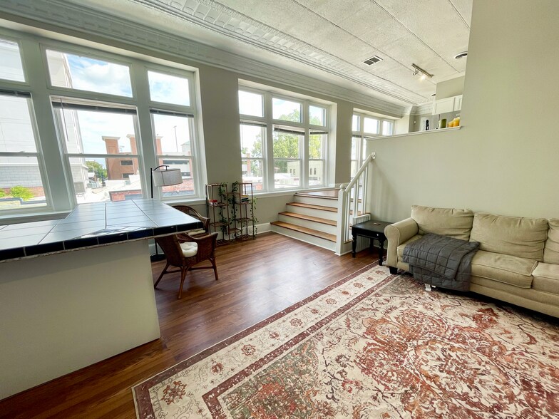 More Photos Of 114 E 5th St, Greenville Apartments For Sale