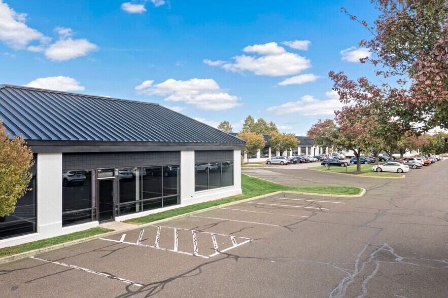 More Photos Of 747 Dresher Rd, Horsham Township Office For Lease